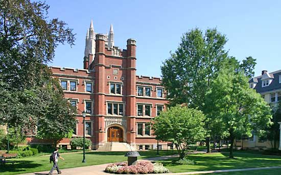 Hayden hall building of Case Western, colleges with 20-40 acceptance rate