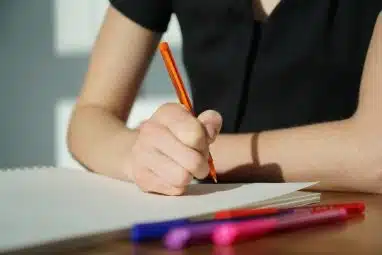 writing common app application essay