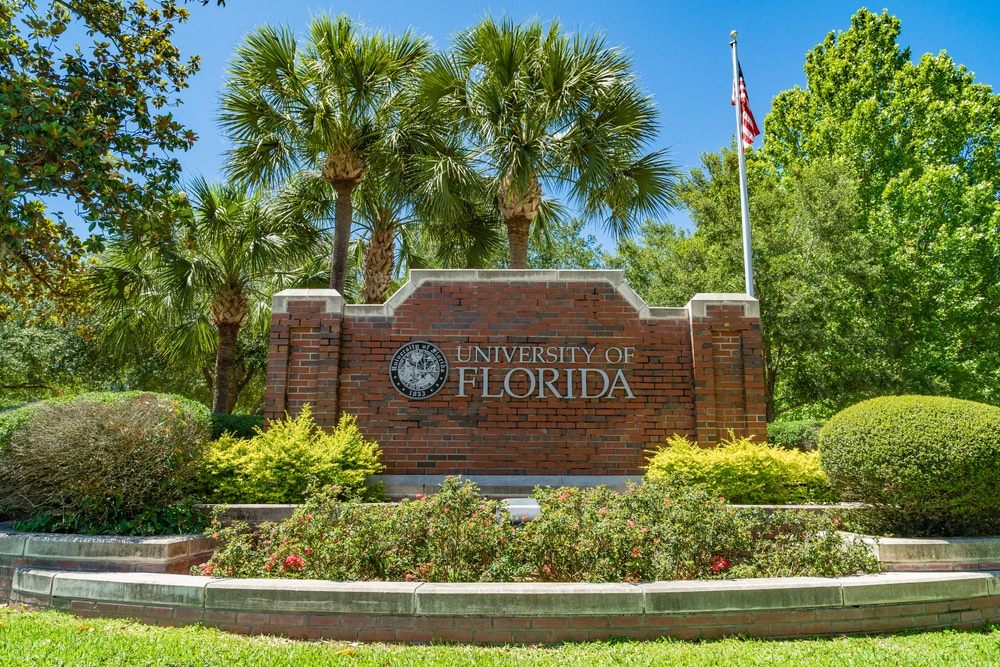 Sign of University of Florida placed near the entrance.