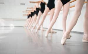 ballerina feet that are on pointe