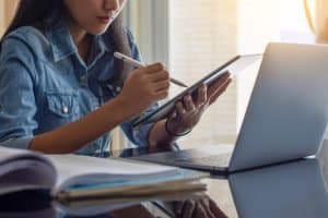 a female student studying for her online school