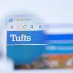 where is Tufts University located